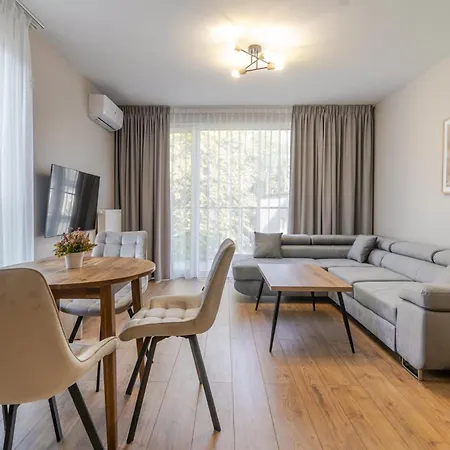 Sloneczna Harmony By Bookinghost