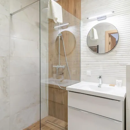 Apartment Sloneczna Harmony By Bookinghost